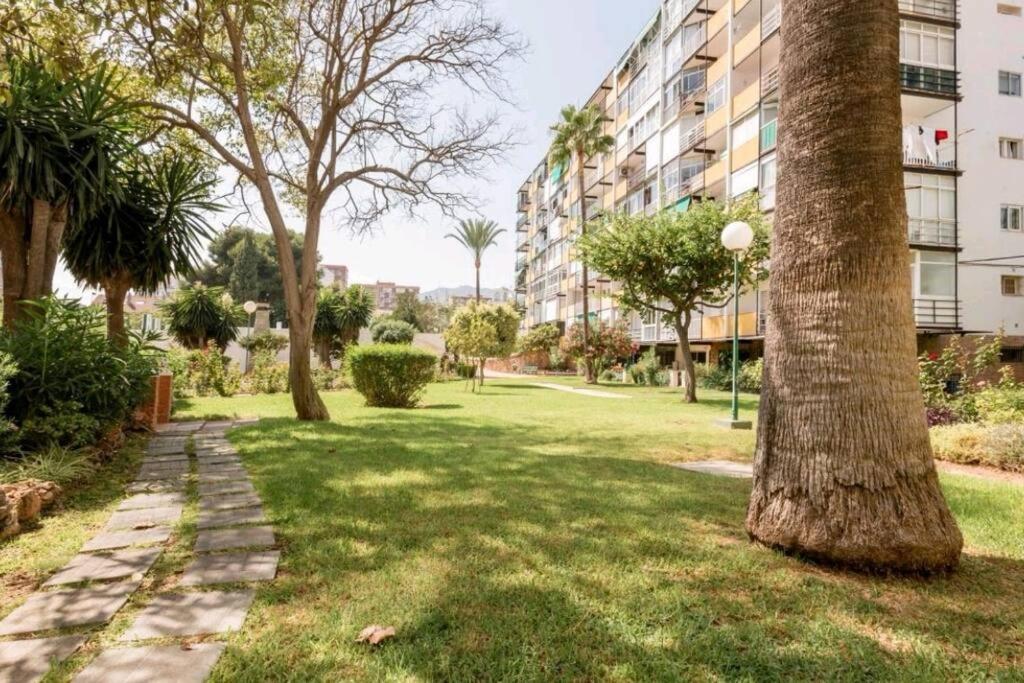 Beautiful Sea Views Cozy Apartment 350 M From Beach بينالماذينا المظهر الخارجي الصورة