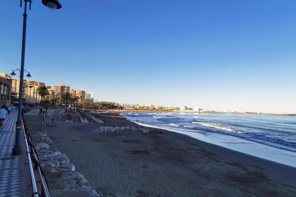 Beautiful Sea Views Cozy Apartment 350 M From Beach بينالماذينا المظهر الخارجي الصورة