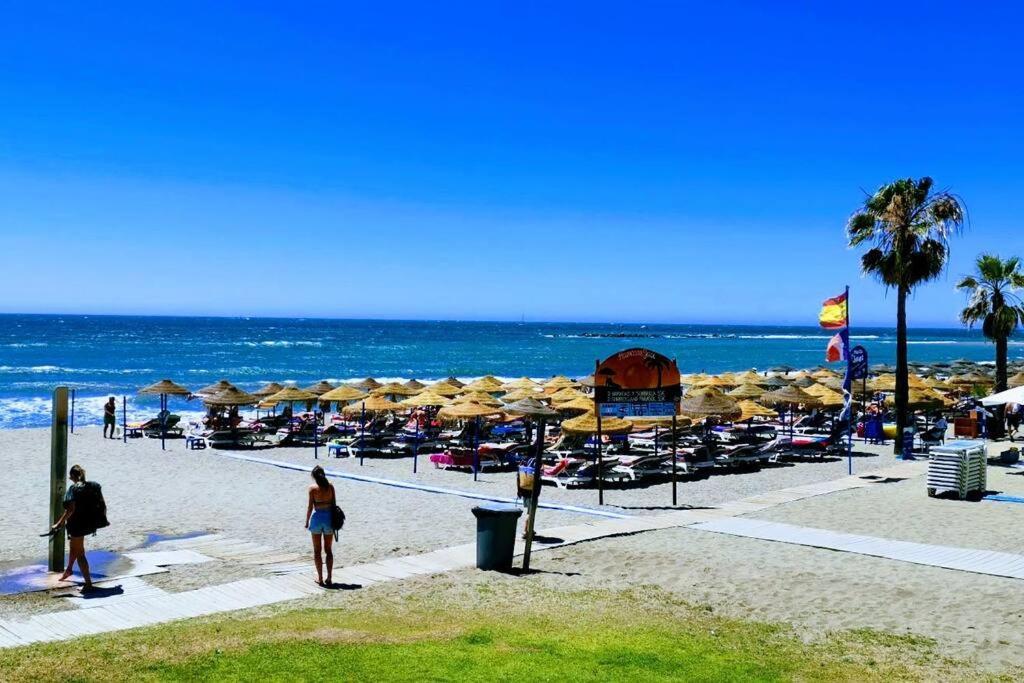 Beautiful Sea Views Cozy Apartment 350 M From Beach بينالماذينا المظهر الخارجي الصورة