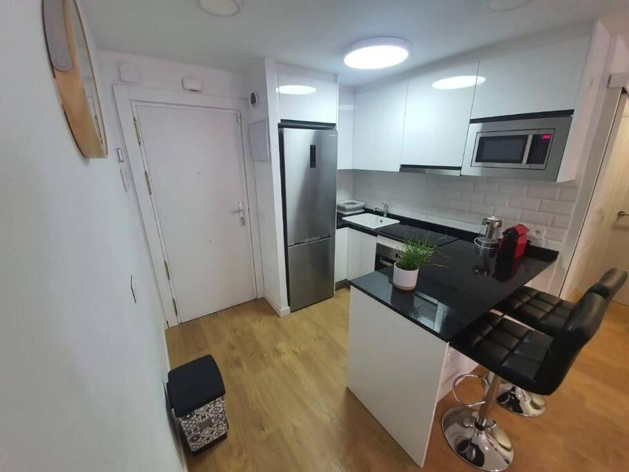 Beautiful Sea Views Cozy Apartment 350 M From Beach بينالماذينا المظهر الخارجي الصورة